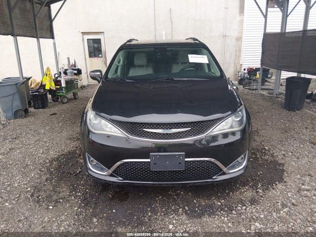 2017 CHRYSLER PACIFICA LIMITED 12