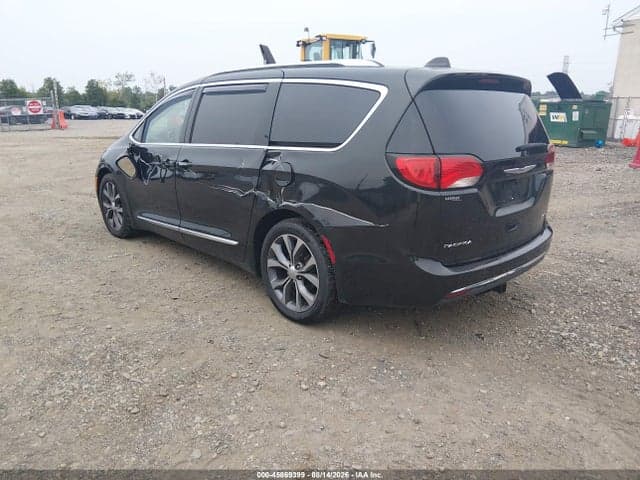 2017 CHRYSLER PACIFICA LIMITED 3
