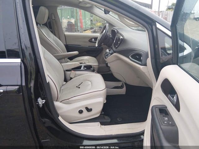 2017 CHRYSLER PACIFICA LIMITED 5
