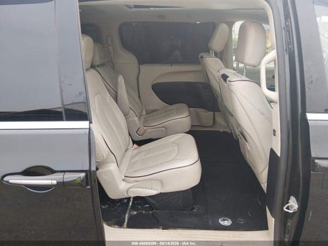 2017 CHRYSLER PACIFICA LIMITED 8