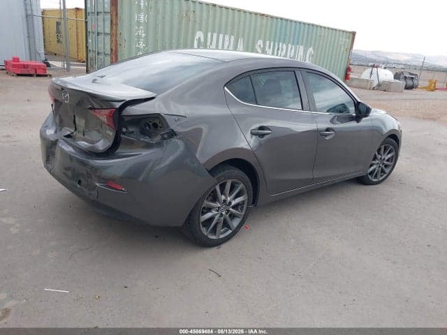2018 MAZDA MAZDA3 TOURING 4