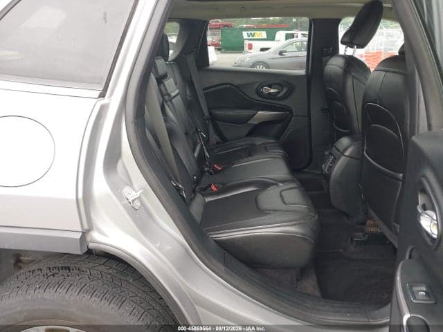 2019 JEEP CHEROKEE LATITUDE PLUS 4X4 8