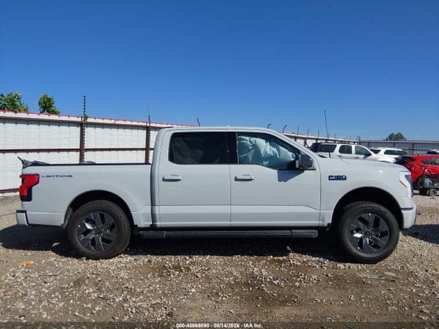 2024 FORD F-150 LIGHTNING FLASH 13
