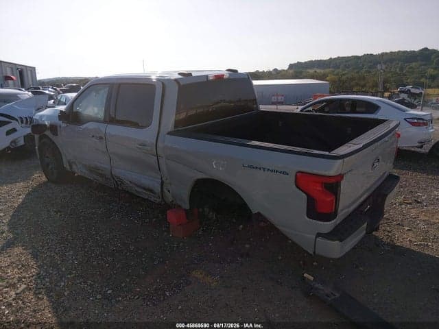 2024 FORD F-150 LIGHTNING FLASH 3