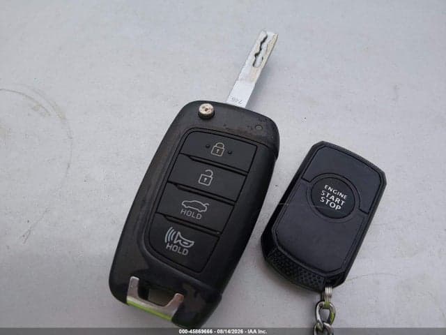 2019 HYUNDAI ACCENT SE 11
