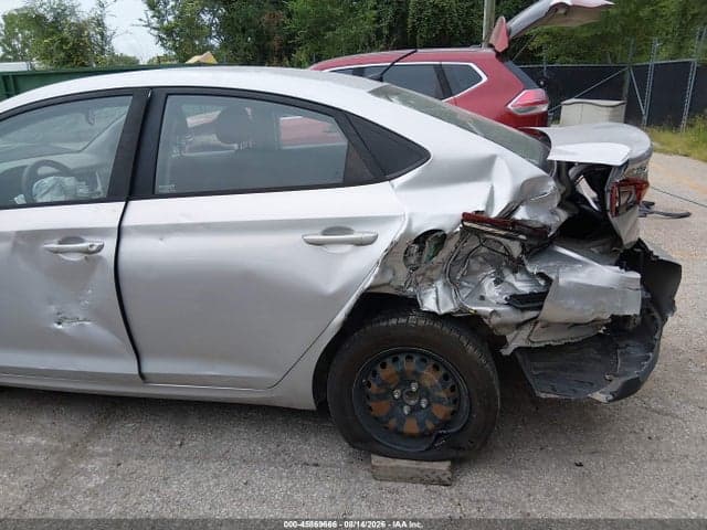 2019 HYUNDAI ACCENT SE 6