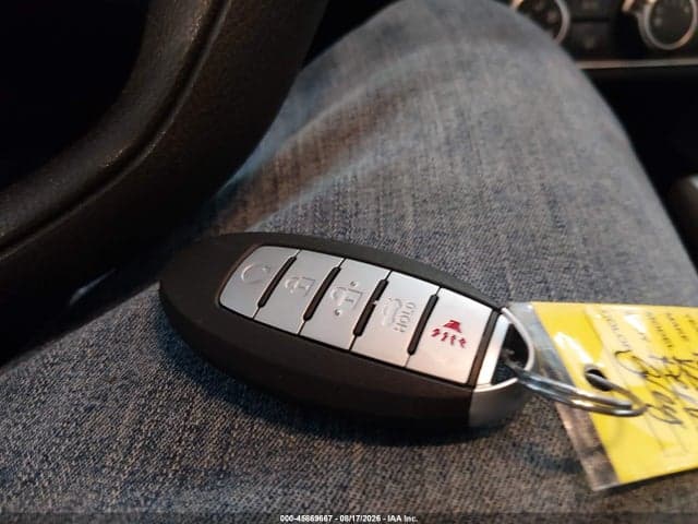 2021 NISSAN VERSA SV XTRONIC CVT 11