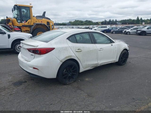 2018 MAZDA MAZDA3 TOURING 4