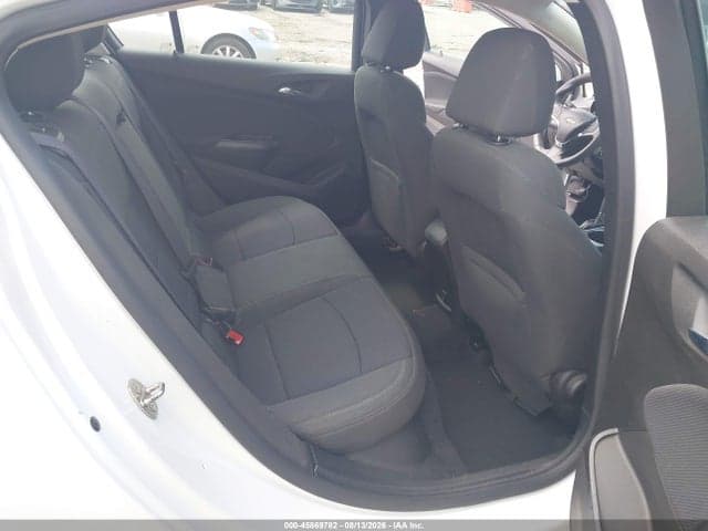 2017 CHEVROLET CRUZE LT AUTO 8