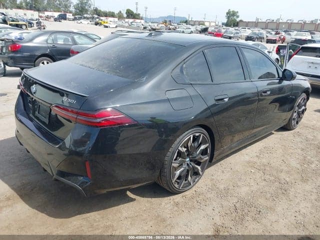 2024 BMW 530I 4