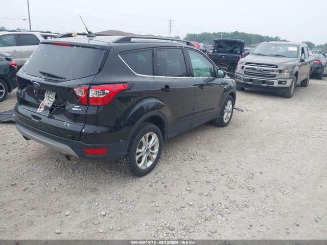 2019 FORD ESCAPE SE 4
