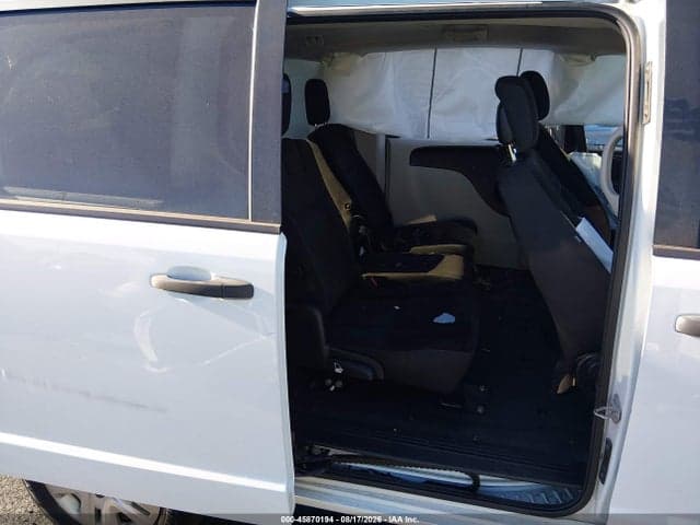 2019 DODGE GRAND CARAVAN SE 8