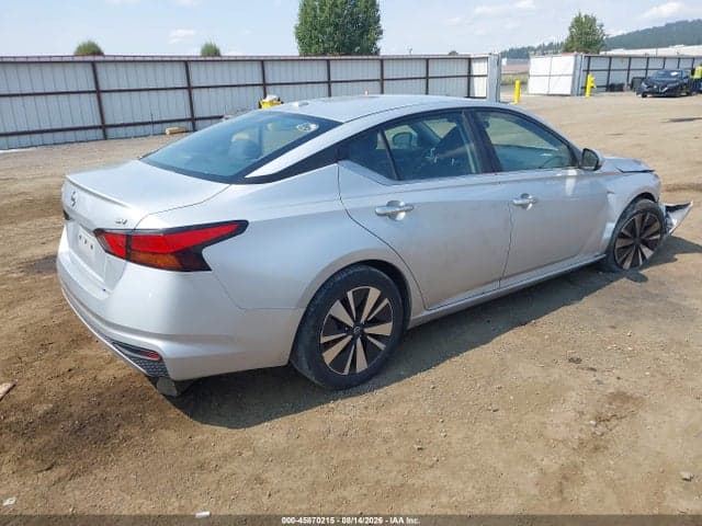 2021 NISSAN ALTIMA SV FWD 4