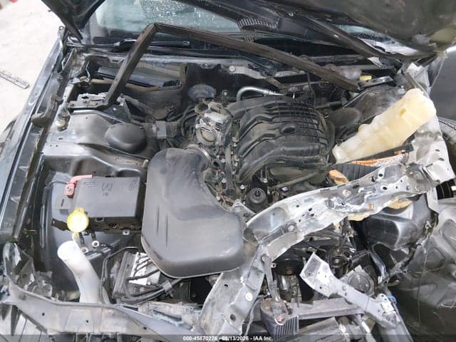 2018 CHRYSLER 300 LIMITED 10