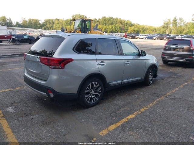 2018 MITSUBISHI OUTLANDER ES 4