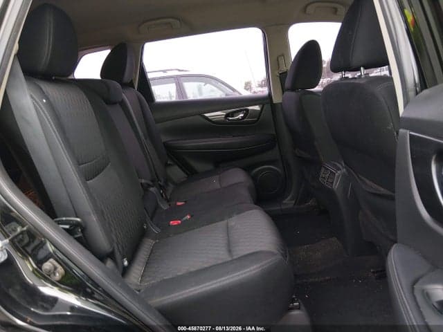2017 NISSAN ROGUE S 8