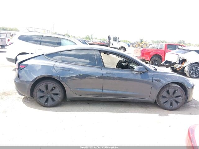 2026 TESLA MODEL 3 12