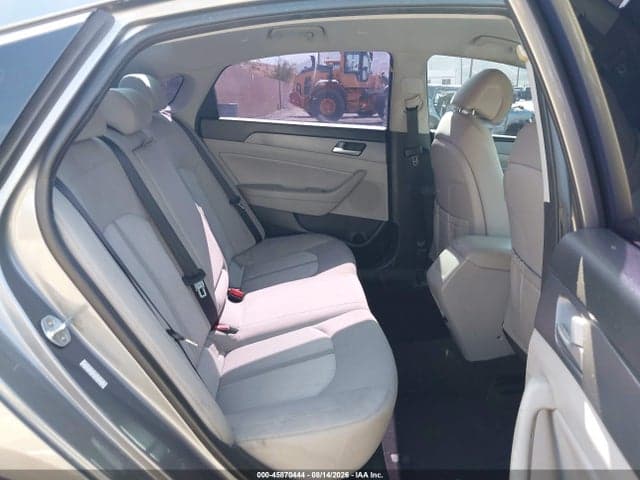 2017 HYUNDAI SONATA HYBRID SE 4