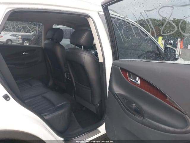 2017 INFINITI QX50 8