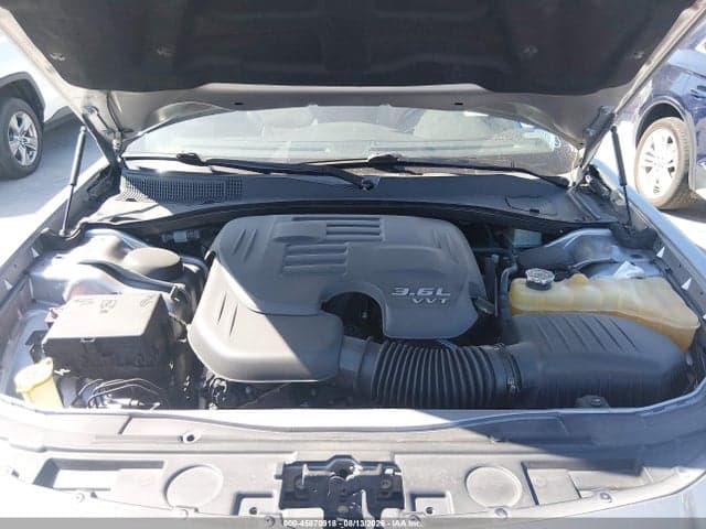 2017 CHRYSLER 300 LIMITED 10