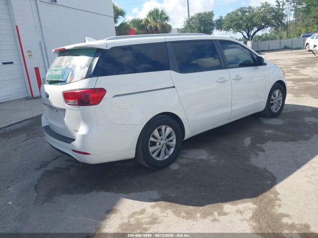 2017 KIA SEDONA LX 4