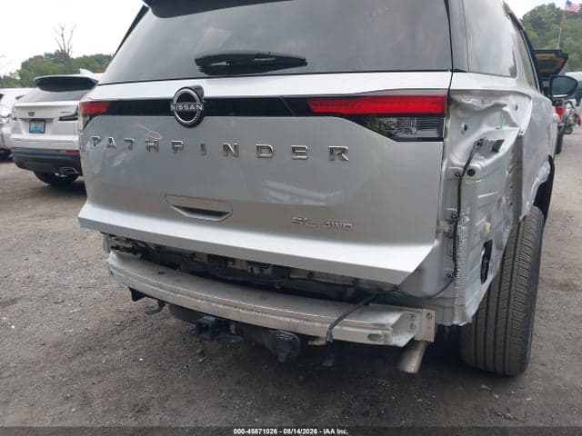 2023 NISSAN PATHFINDER SL 4WD 12