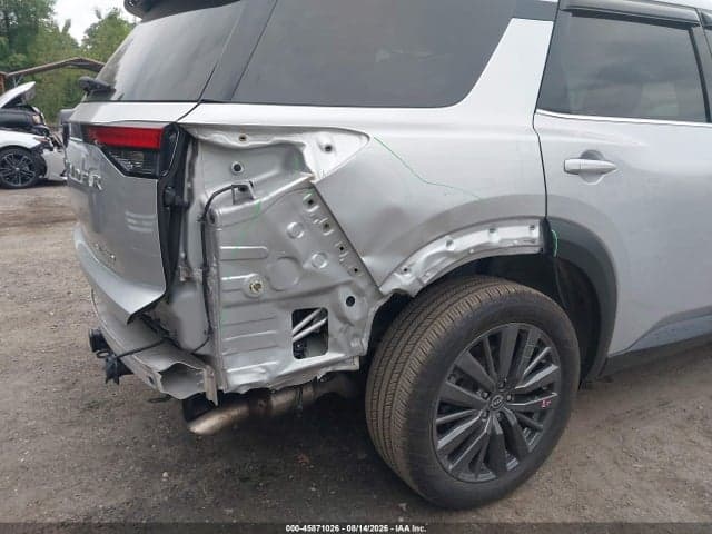 2023 NISSAN PATHFINDER SL 4WD 6