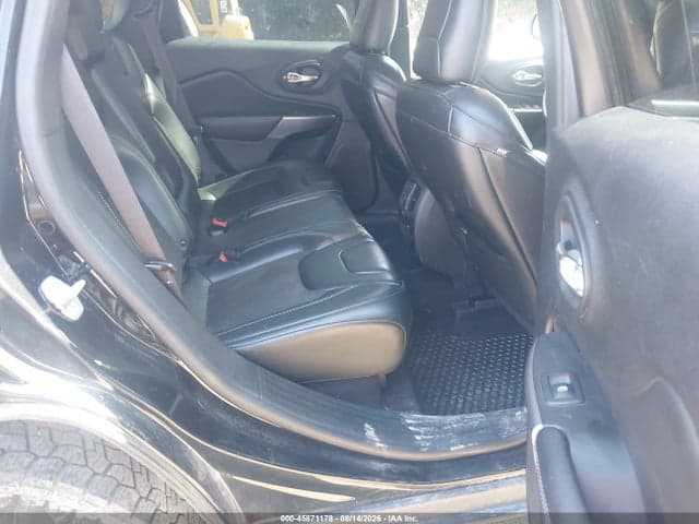 2019 JEEP CHEROKEE LATITUDE PLUS 4X4 8