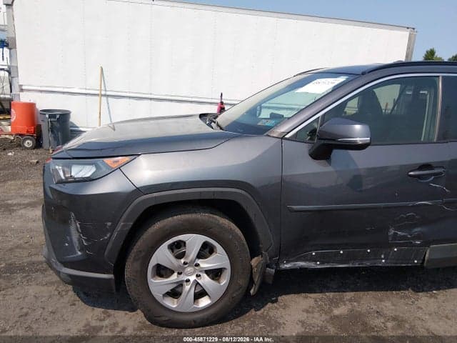 2020 TOYOTA RAV4 LE 6