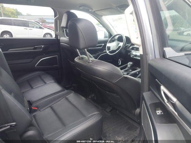 2022 KIA TELLURIDE LX 8