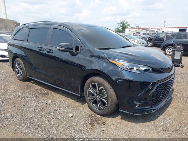 2026 TOYOTA SIENNA PLATINUM 1