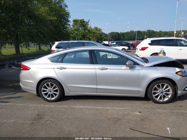 2017 FORD FUSION SE 12