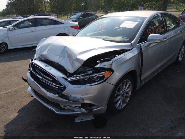2017 FORD FUSION SE 16