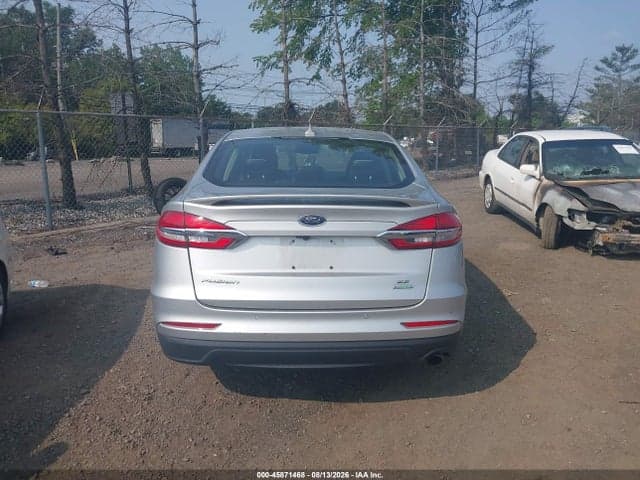 2019 FORD FUSION SE 16