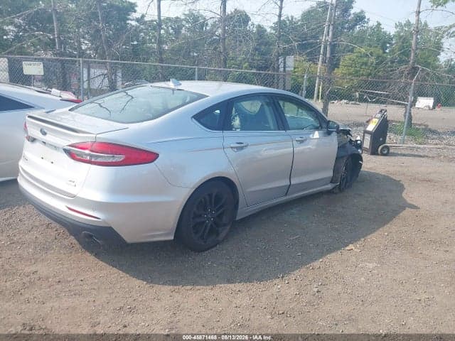 2019 FORD FUSION SE 4