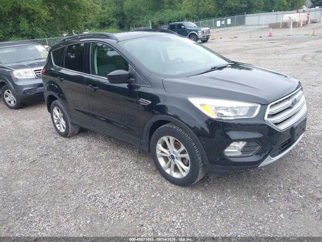 2018 FORD ESCAPE SE 1