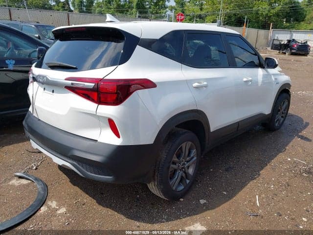 2023 KIA SELTOS LX 4