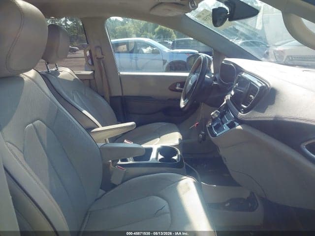 2017 CHRYSLER PACIFICA LIMITED 5