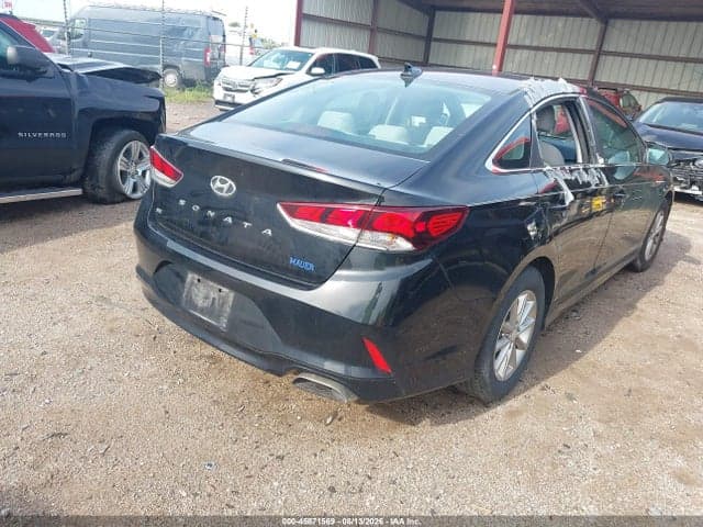 2019 HYUNDAI SONATA SE 4