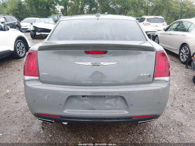 2018 CHRYSLER 300 300S AWD 16