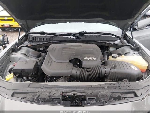 2018 CHRYSLER 300 300S AWD 10