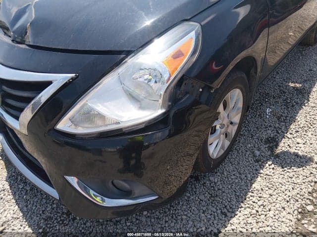 2017 NISSAN VERSA 1.6 SV 6