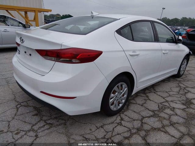 2017 HYUNDAI ELANTRA SE 4