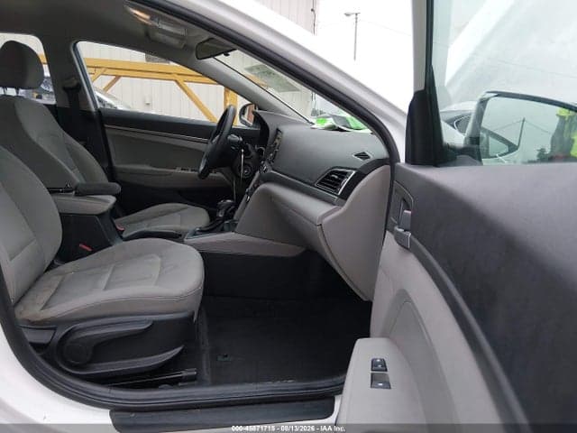 2017 HYUNDAI ELANTRA SE 5