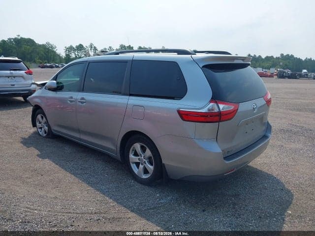 2017 TOYOTA SIENNA LE 8 PASSENGER 3