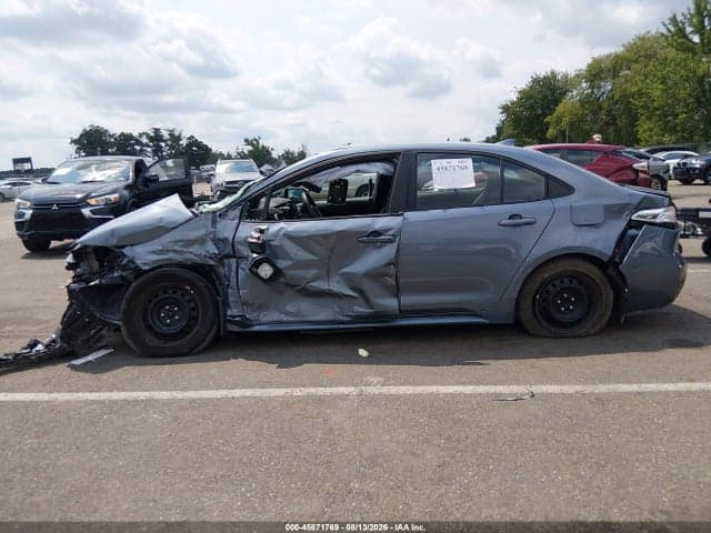 2025 TOYOTA COROLLA LE 18