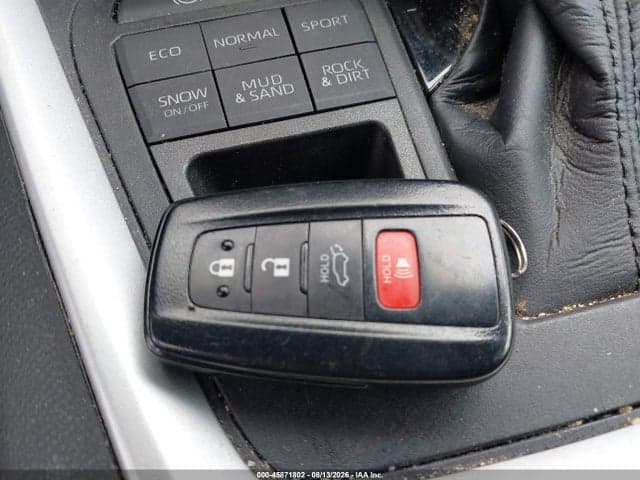 2021 TOYOTA RAV4 XLE PREMIUM 11