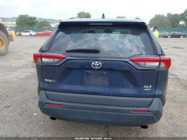 2021 TOYOTA RAV4 XLE PREMIUM 16