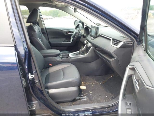 2021 TOYOTA RAV4 XLE PREMIUM 5