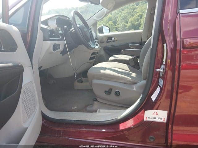 2017 CHRYSLER PACIFICA TOURING 6